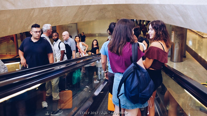 初到米兰火车站,建筑规划和罗马Termini车站基