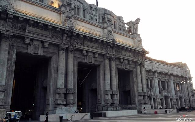 米兰中央火车站