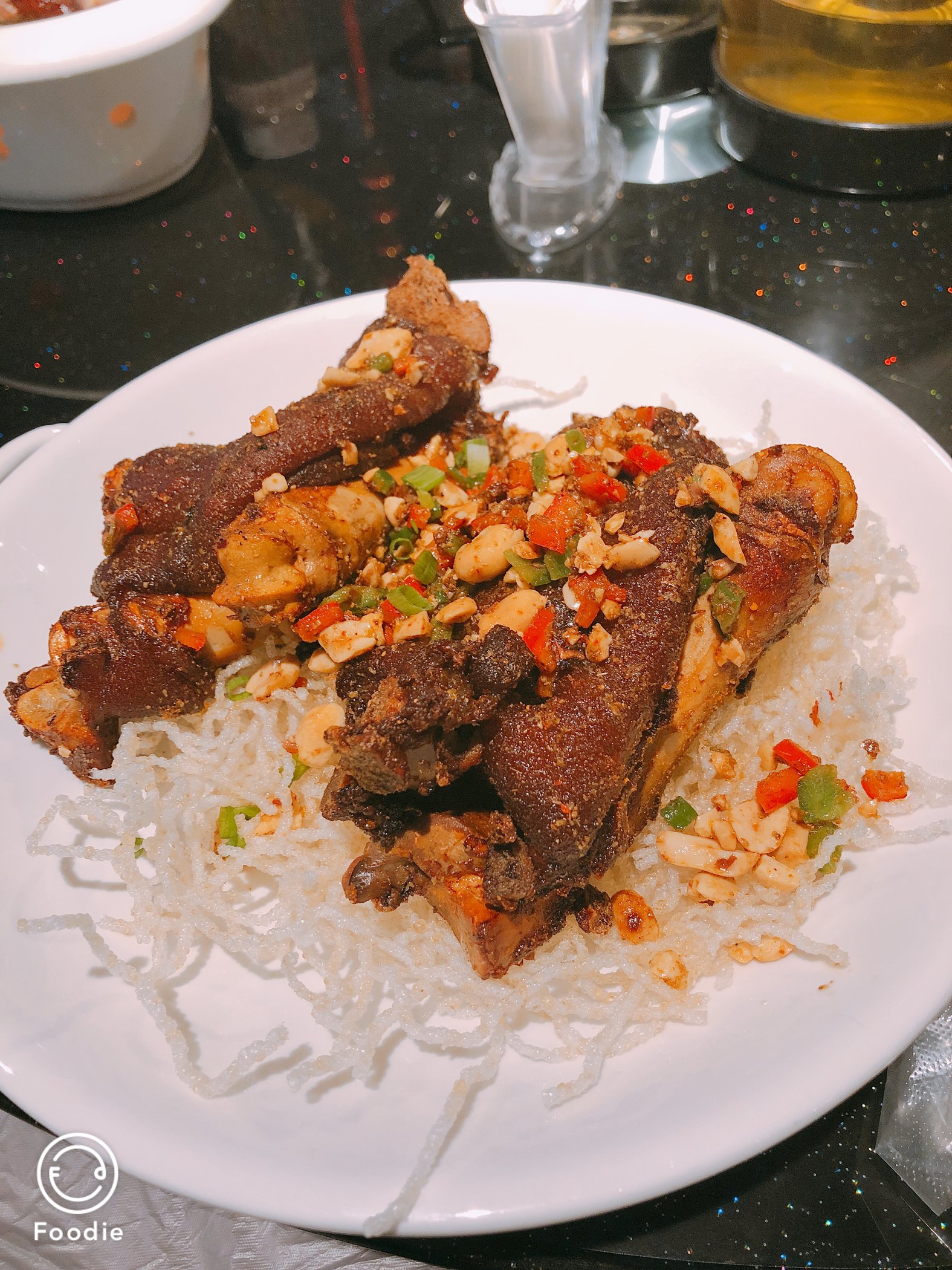 脆皮猪手,味道不错