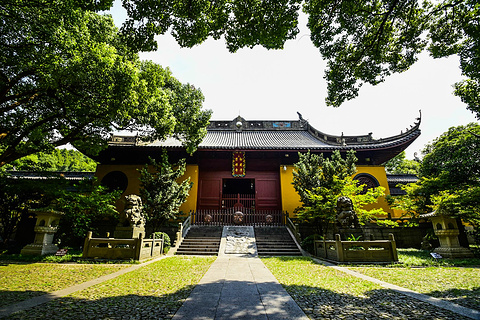 南屏晚钟旅游景点攻略图