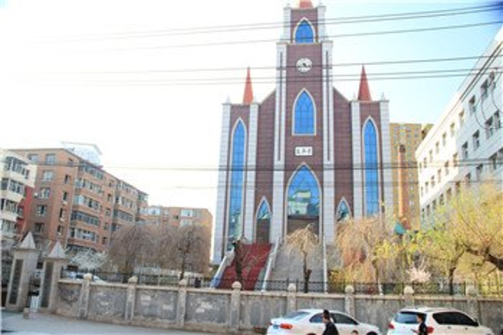 验了长春市的几个地方,胜利公园、吉林省委(原