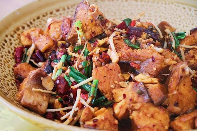 澜沧拉祜土锅鸡(万宏路店)