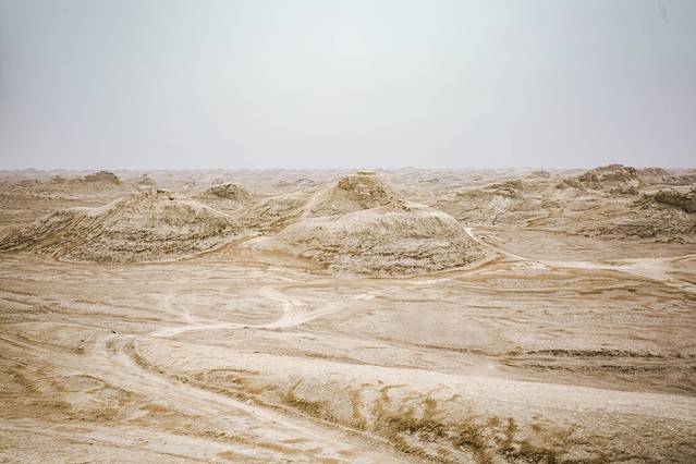 乌素特水上雅丹地质公园