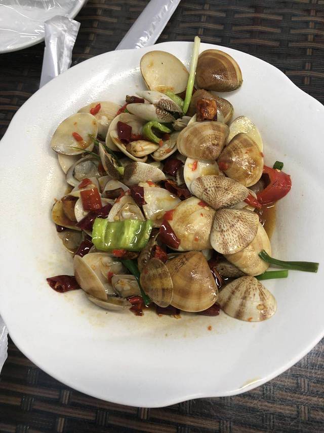 友谊路下岗职工海鲜加工广场-12排2号