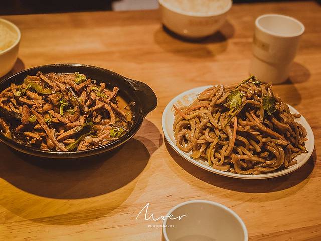 金绣源粥品专家(山大二院店)