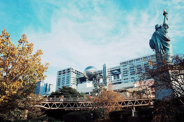 DiverCity Tokyo购物中心