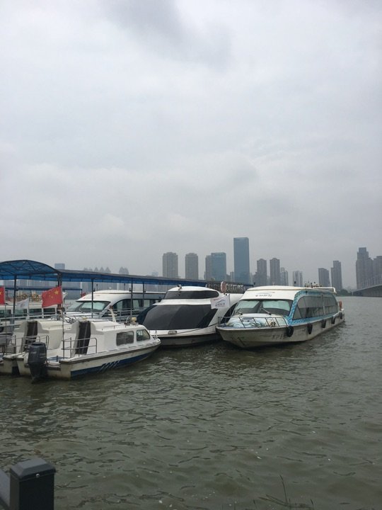 楚河汉街中心码头