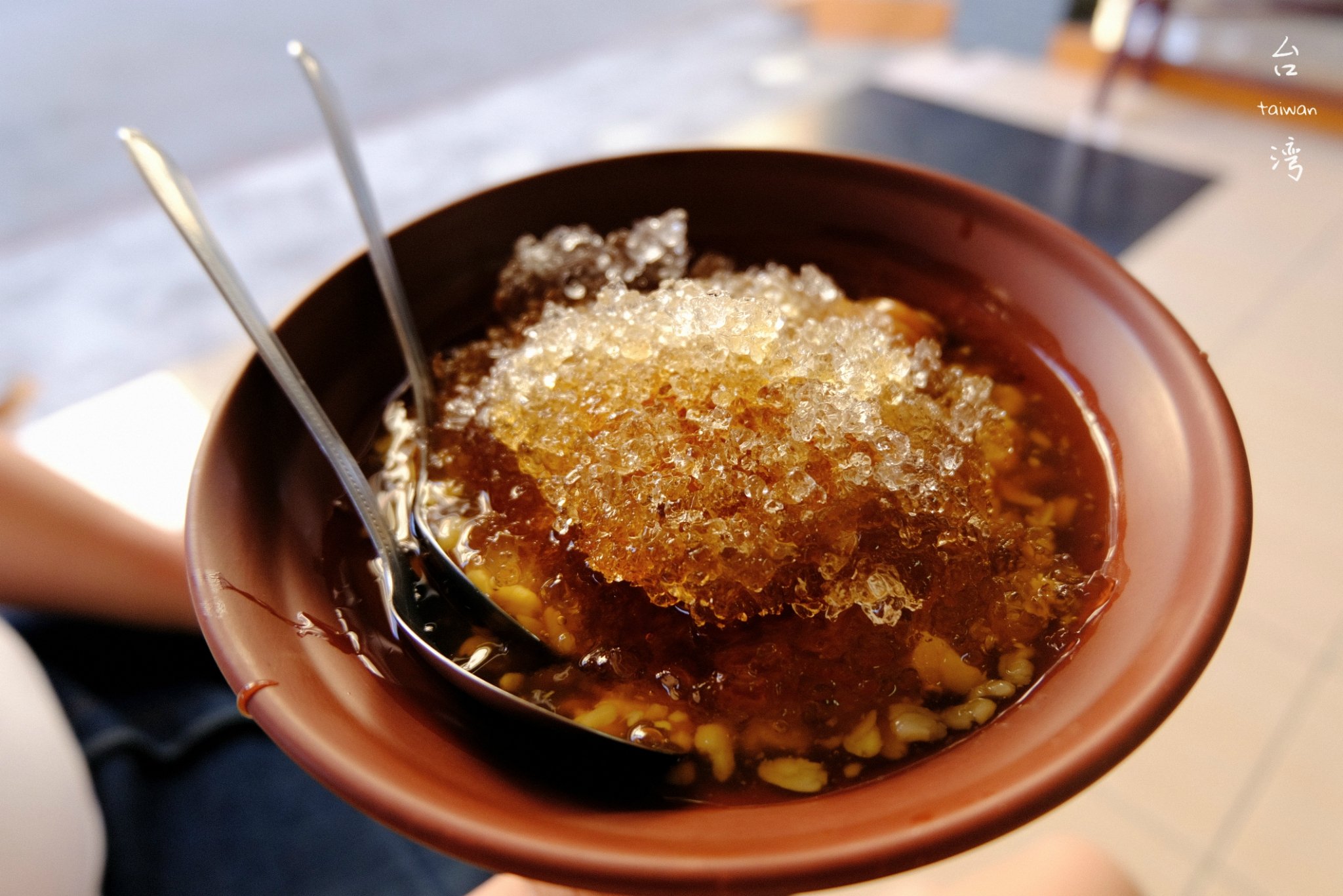 说是绿豆羹,更像是各种豆类的综合刨冰.