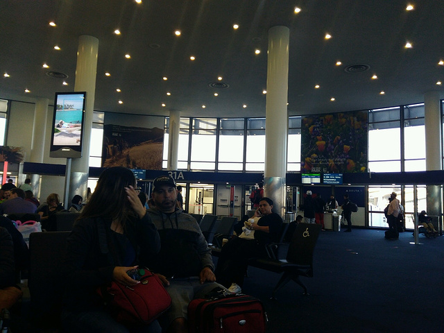 dl573 09:35 洛杉矶机场(lax)——15:15 飞抵墨西哥城(mex) 胡阿雷兹