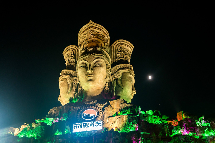 而 桂林 千古情,就不单单是一场演出,她也是一个民族文化与历史的体现