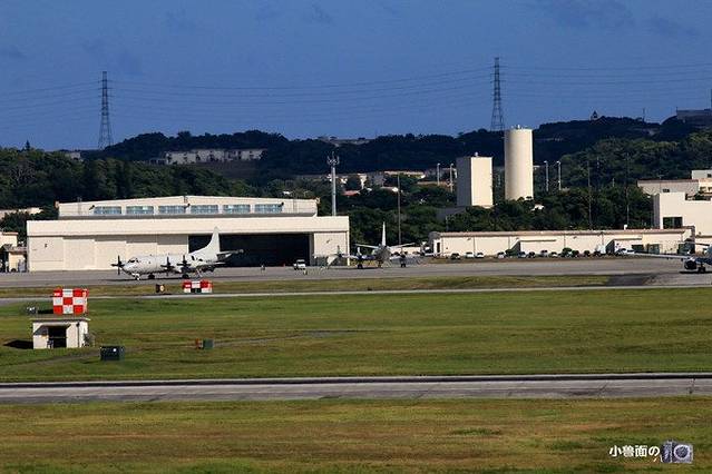 嘉手纳空军基地