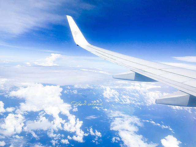 伍拉·赖国际机场