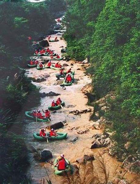 九泷十八滩位于北江上游的坪石金鸡岭至乐昌县城之间的武江河段,又叫