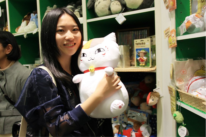 21强烈推荐这家玩具店 涉谷over 银座继续 各种拼图是真心好看 但是这个框好贵 也扛不走 就此作罢 银座 评论 去哪儿攻略