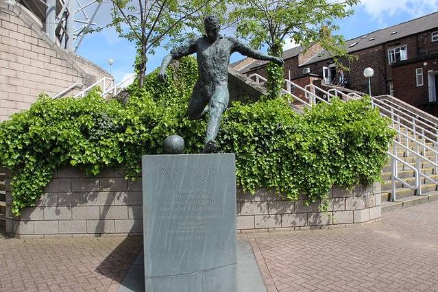 圣詹姆斯公园球场