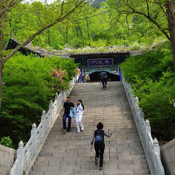 89 首页 景点详情 在我们东北有这样一句话"千山寺庙甲东北,吉林