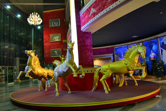 美丽之冠文化会展中心