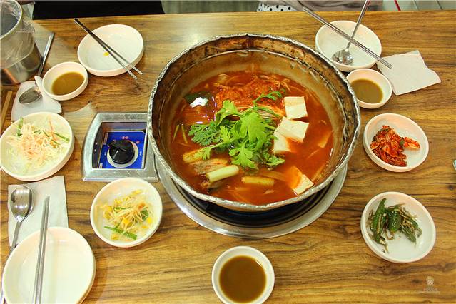 大脸韩式炖汤村