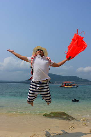 加井岛是非诚勿扰2的拍摄地之一其妖娆的洁白沙滩震撼了多数影迷美人