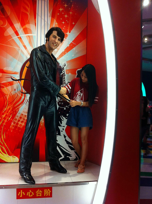 上海杜莎夫人蜡像馆 外滩 南京路步 3d 观光隧道图片