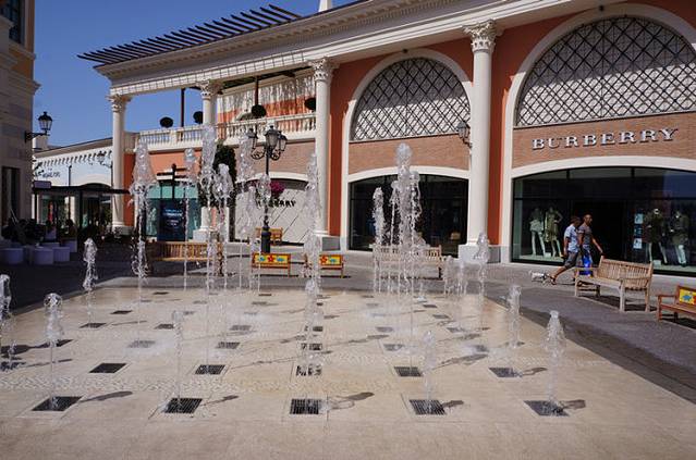 卡斯特罗马诺名品奥特莱斯