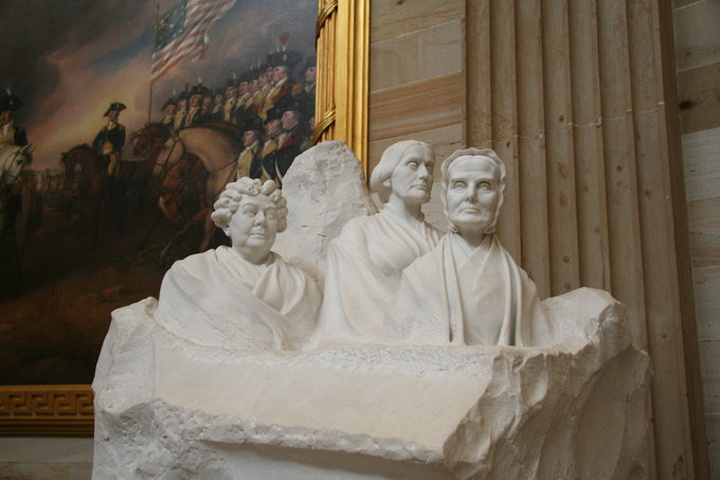 2017国会可以免费入内参观,通过安检后进入大