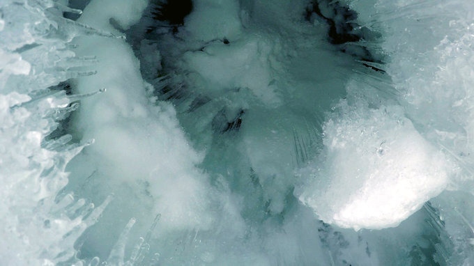 布朗断崖图片 布朗断崖图片