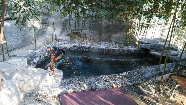 静之湖汤泉中心