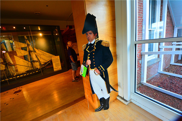 2017.玩,有各种各样互动的活动,边上也有几张小