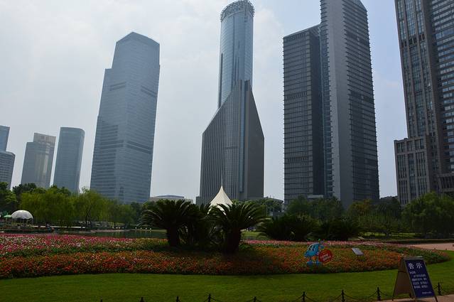 陆家嘴中心绿地