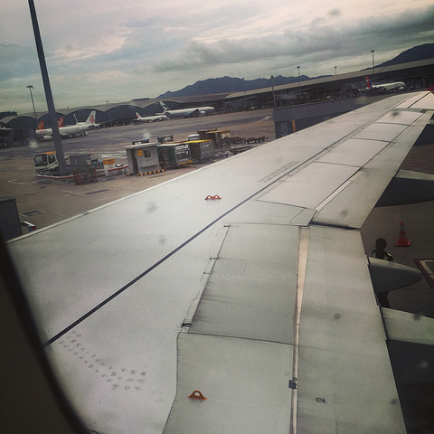 2018机场里面吃的喝的逛的地方还是挺多的,特