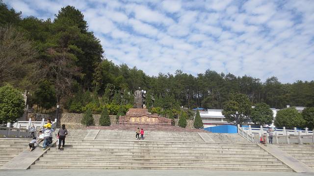 杨成武将军广场 