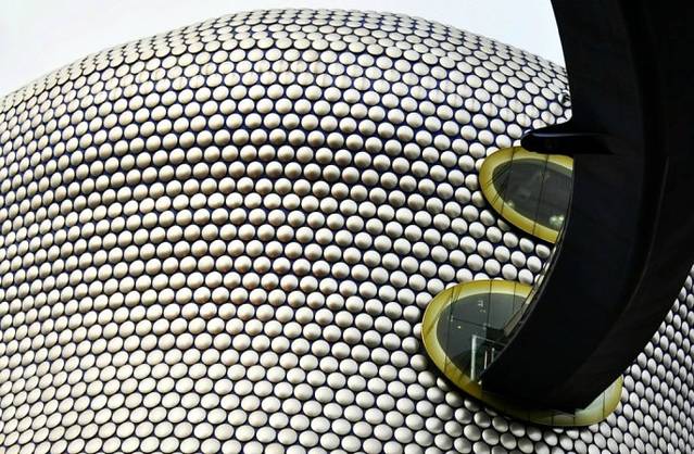 斗牛场购物中心