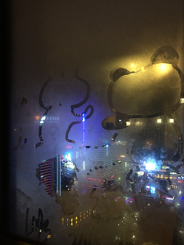 我又开始无聊画画了雾气涂鸦雨一直下,这是雾城观音桥商圈楼下的音乐