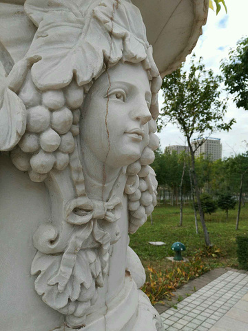 2017这种名言警句一路上都有,看着很有文化气