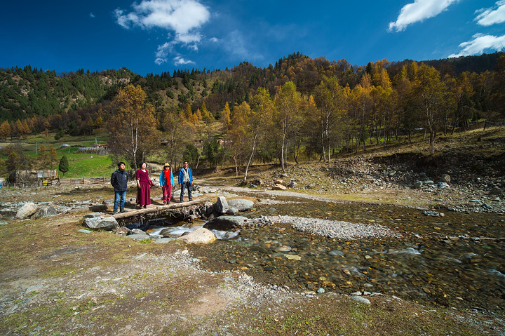 2017.坐落于祁连山脉南麓的东端,平均海拔180