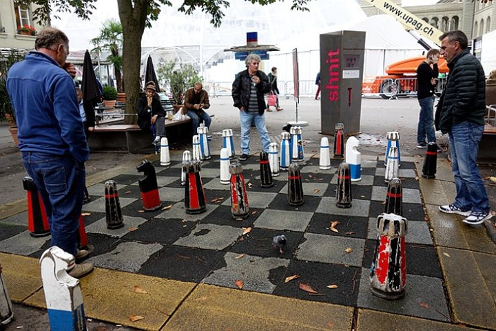 广场上的地面大棋盘