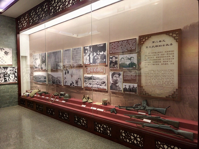 2017.日英雄赵一曼纪念馆位于宜宾翠屏山公园