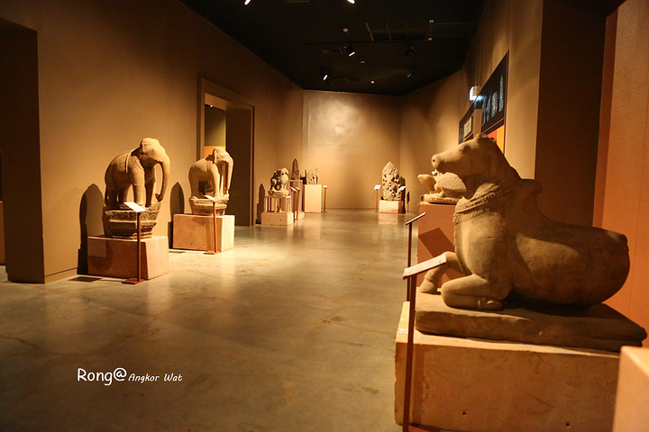 暹粒这样的小国家,居然拥有这样一座现代化的博物馆,不由于令人赞叹