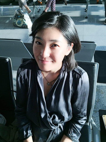 印象有点好,早上的阳光真的很漂亮,像在电影里