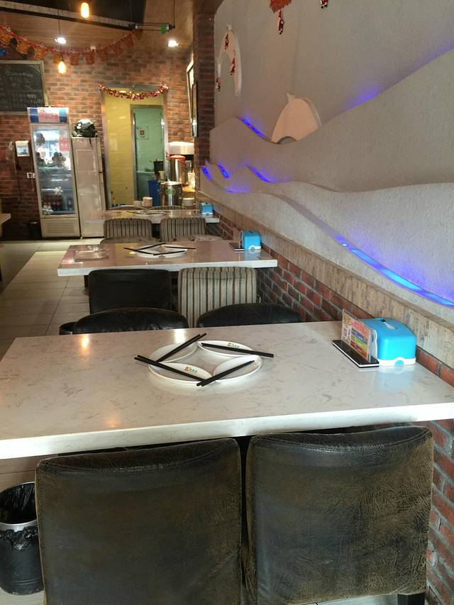 欢乐烤鱼吧(佳山路店)