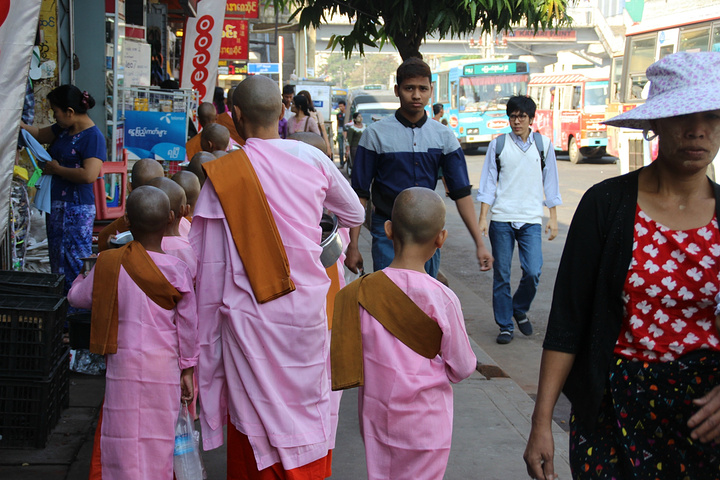 的时候不知道入口在哪里,后来问了个看起来英