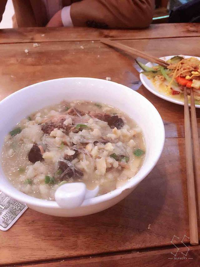 同盛齋牛羊肉泡馍(唐人街店)