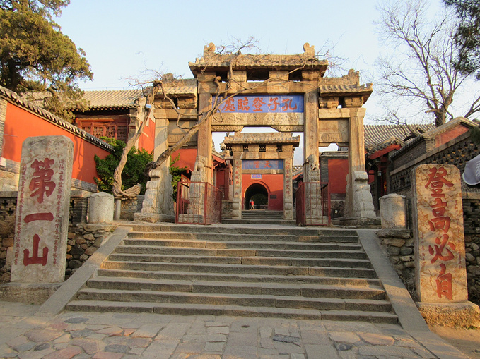 泰山红门,泰安红门景区,泰山壶天阁_文秘苑图库