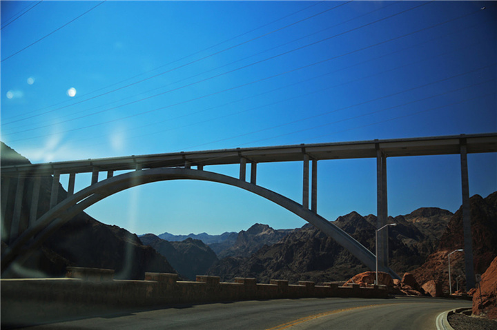 21于是 许多资本家前来投资建设豪华赌场 大批观光客也前来赌博 我们对胡佛水坝的认知 胡佛水坝 评论 去哪儿攻略