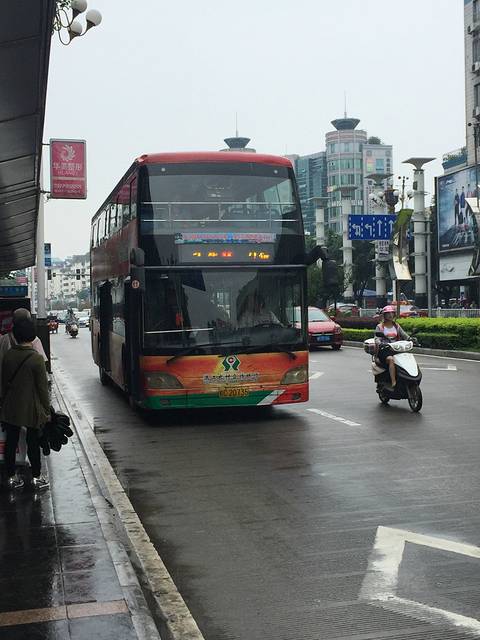 "两岸青山走,小舟波中游"——桂林之旅