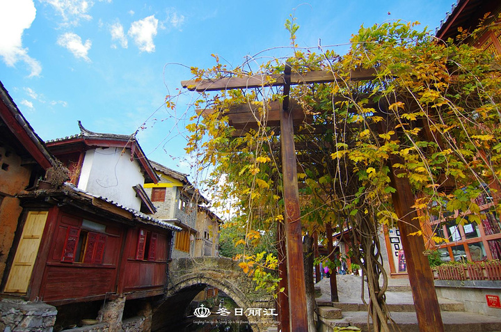 .选具有纳西族特色的民宿客栈,淡季的大研古城