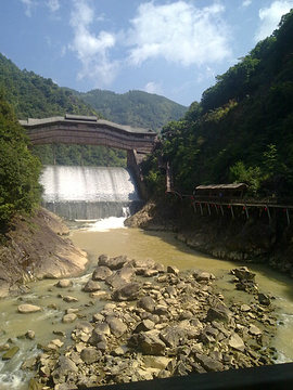 九龙祭瀑布群旅游景点攻略图