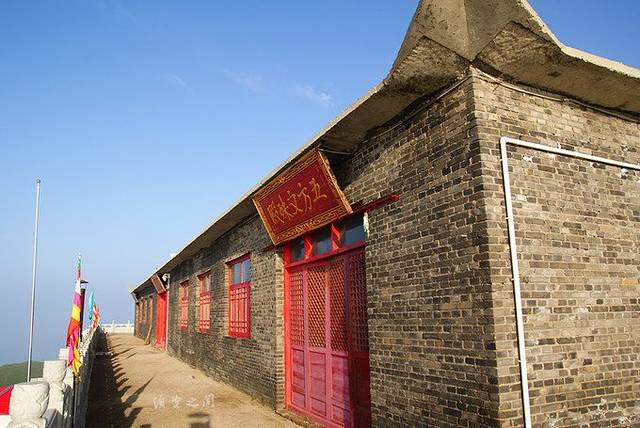 在五台山感悟佛教思想背后的意义