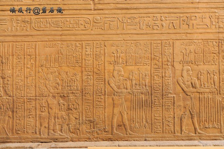 Kom Ombo在古埃及语中意为金城,康翁坡神庙